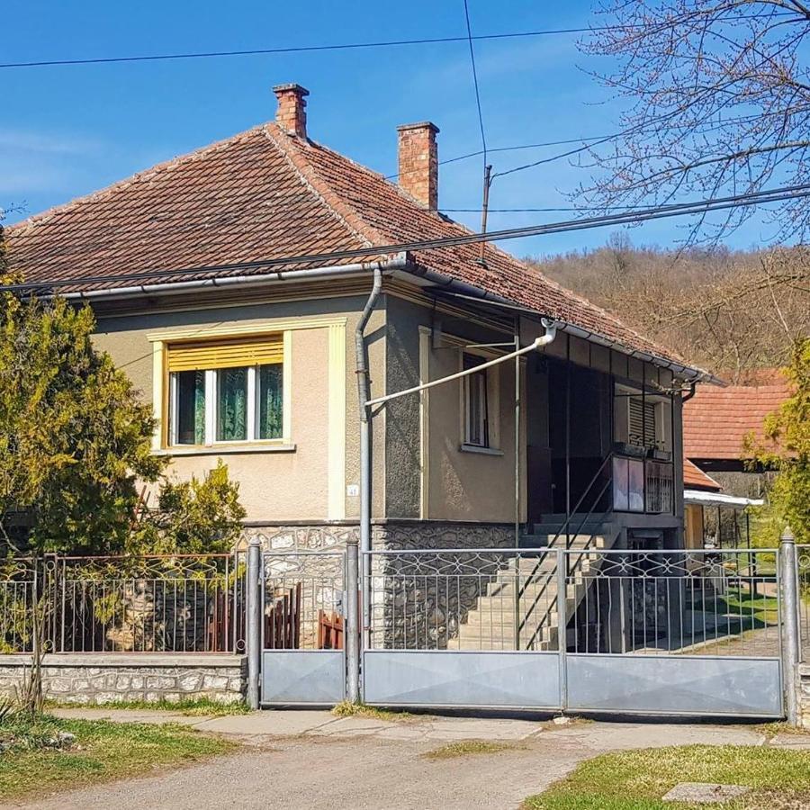 Garan Guesthouse Josvafo Exterior photo